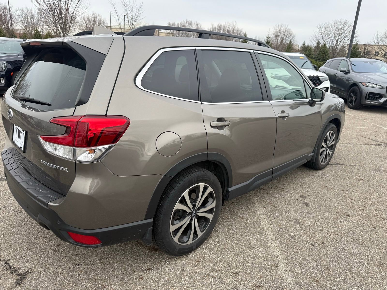 Used 2021 Subaru Forester Limited w/ Popular Package #3 image 5