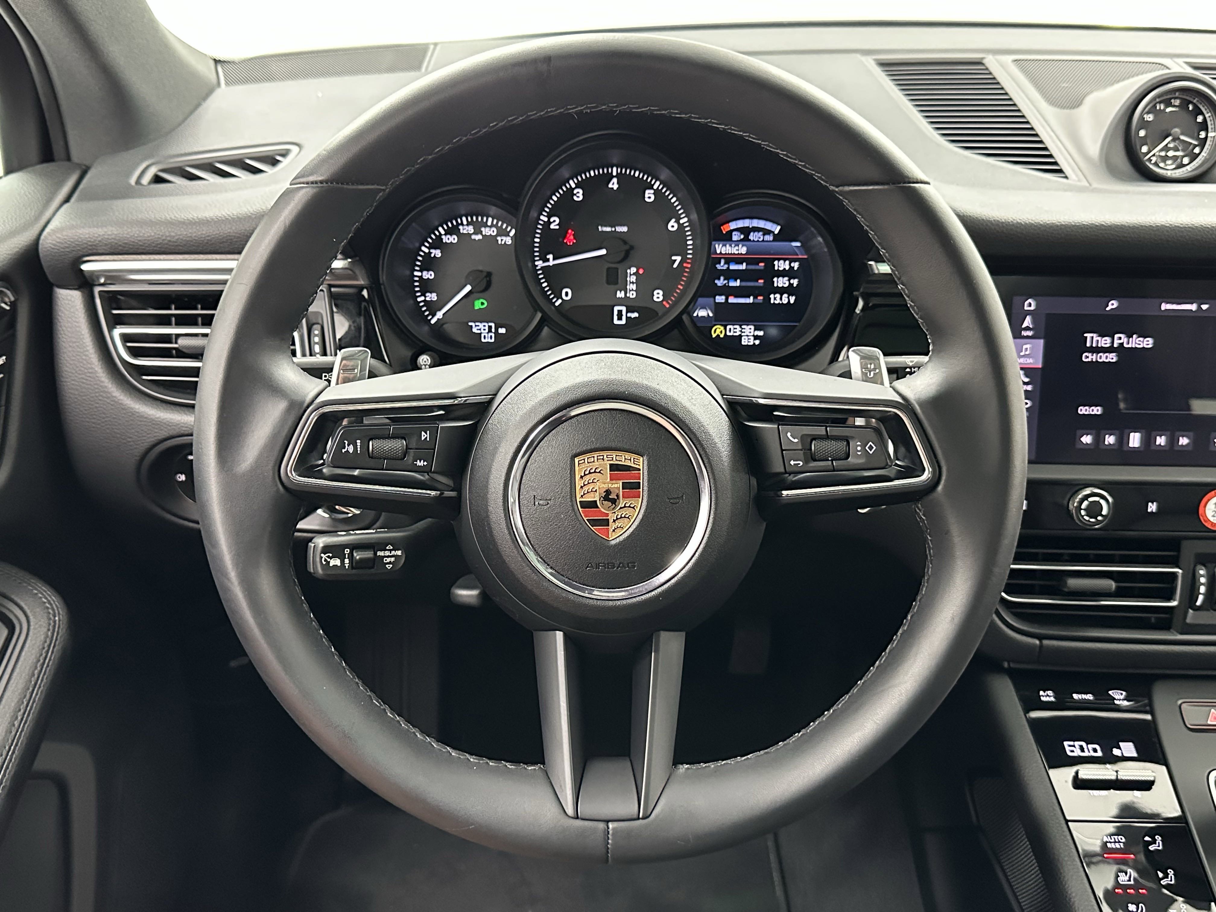 Certified 2025 Porsche Macan image 43