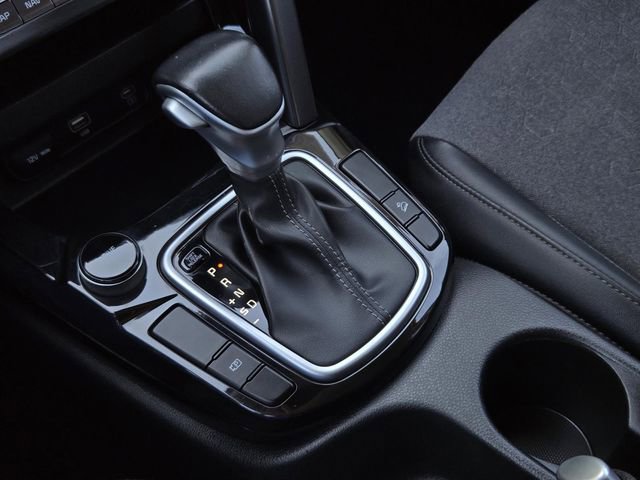 Certified 2025 Kia Seltos S image 24