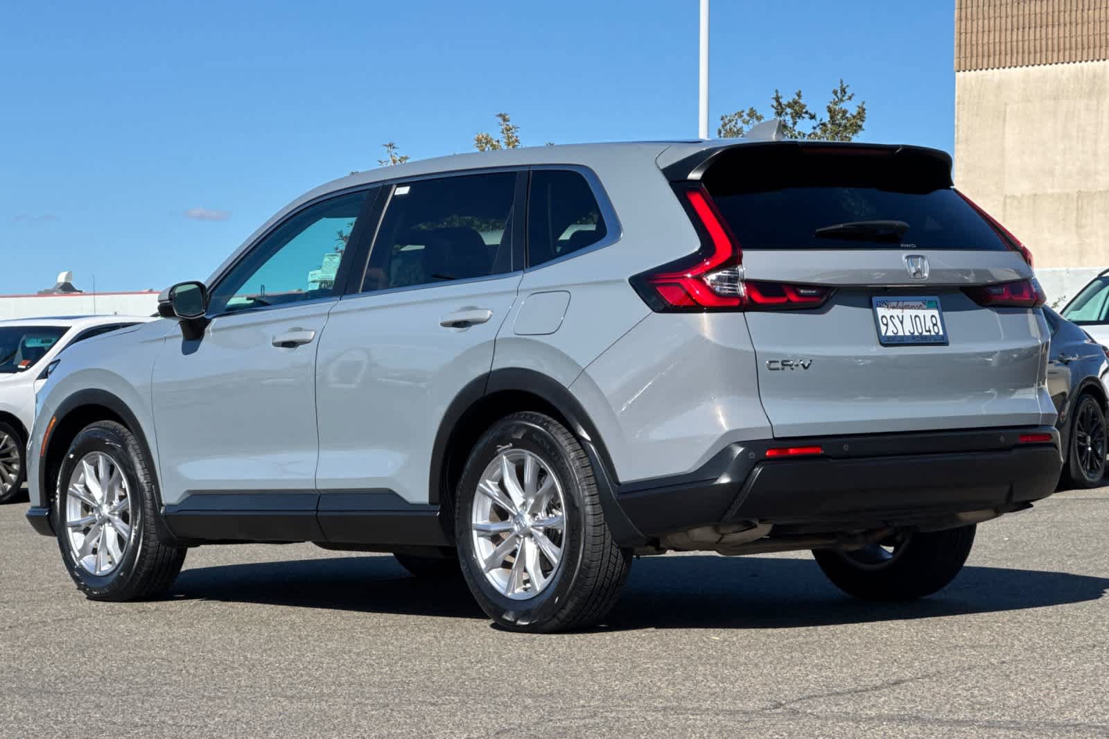 Used 2025 Honda CR-V EX-L image 7