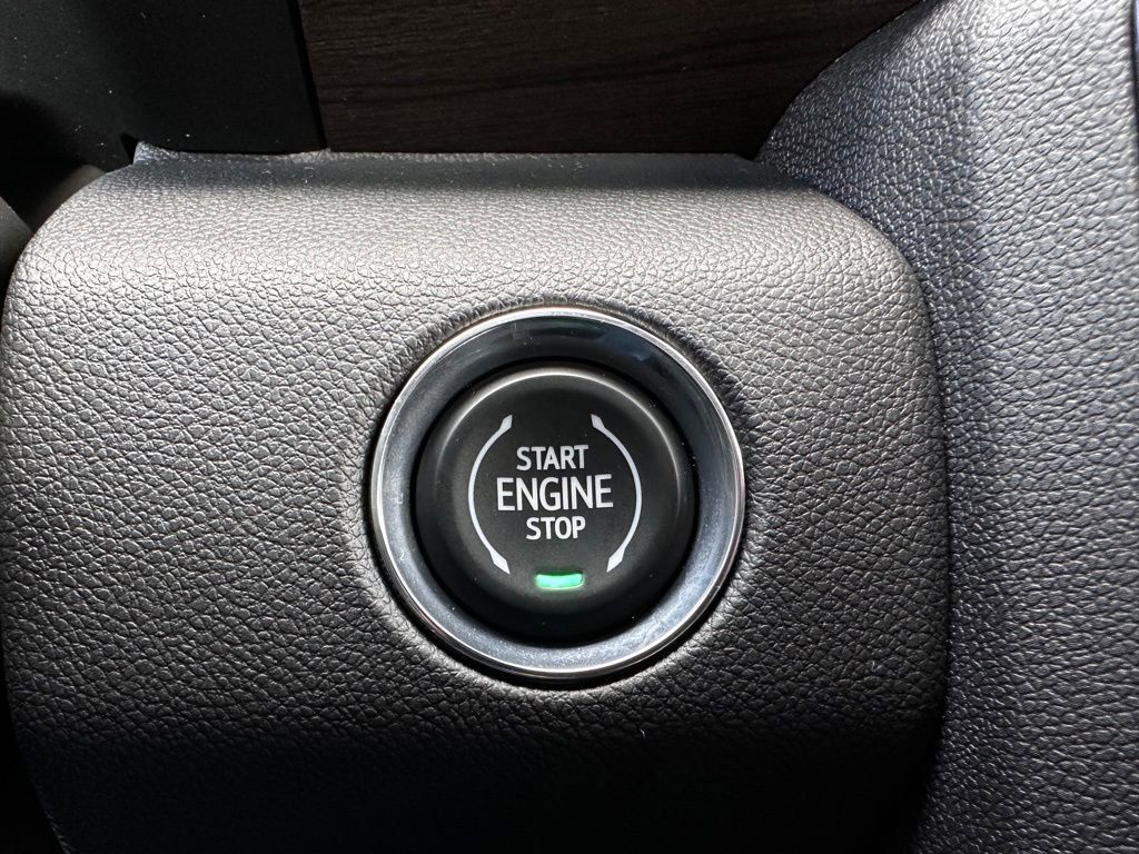 Certified 2026 GMC Acadia Denali Ultimate w/ LPO, Floor Liner Package image 32