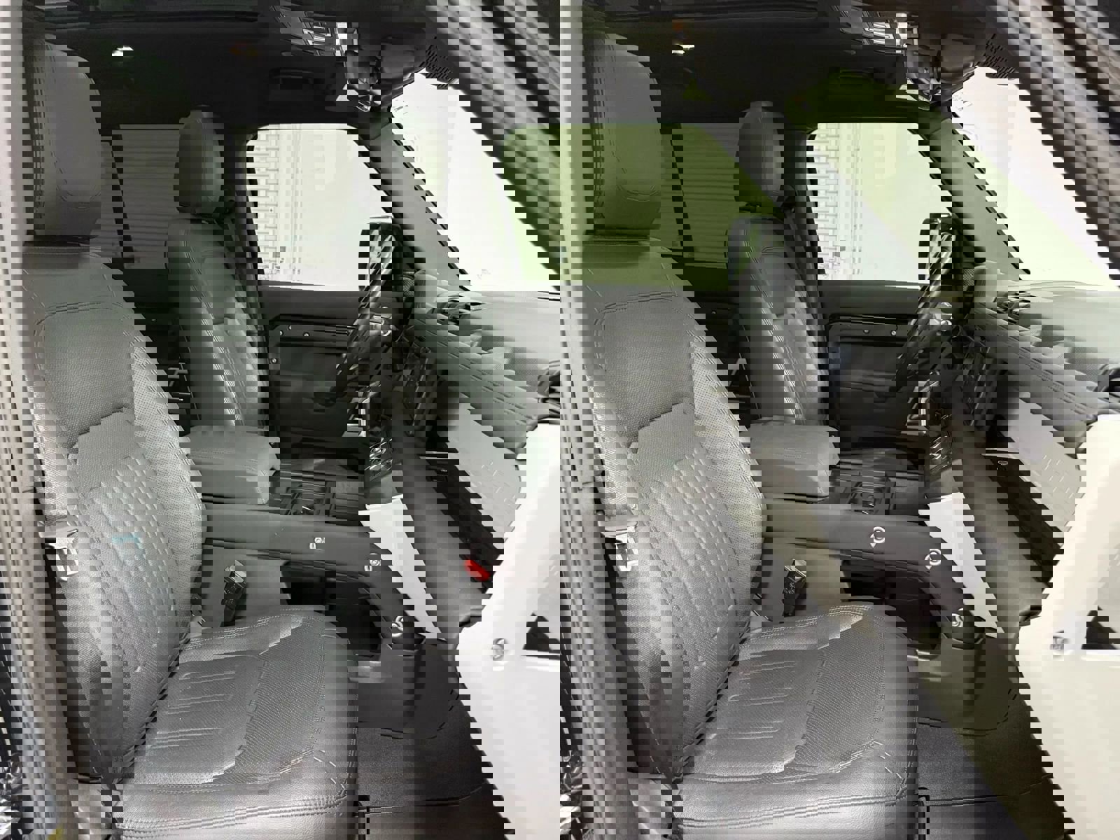 Used 2022 Land Rover Defender 110 S image 26