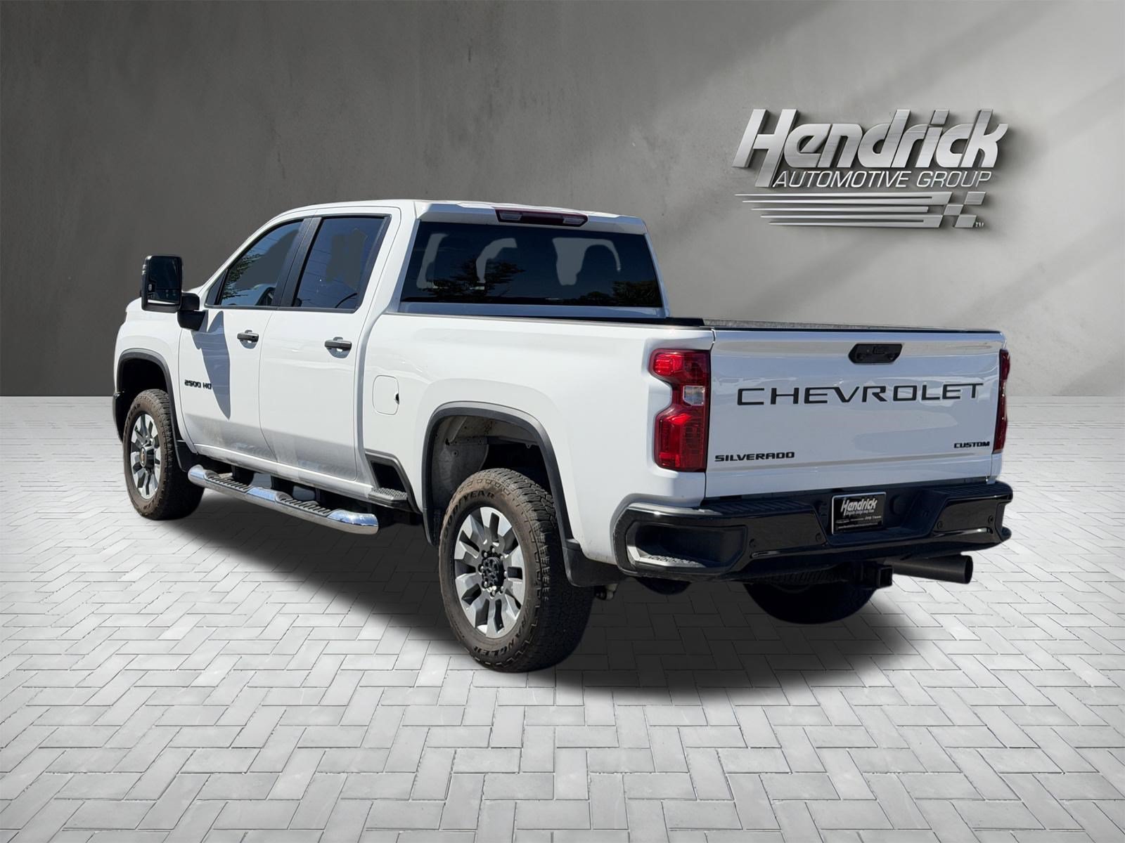 Used 2024 Chevrolet Silverado 2500 Custom w/ Custom Value Package AWD/4WD image 7