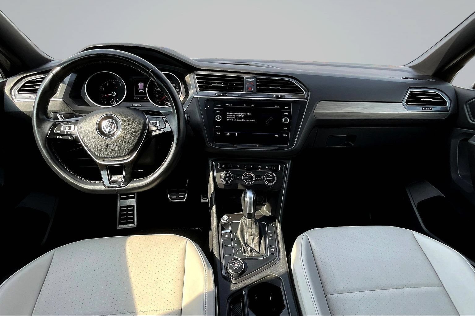 Used 2021 Volkswagen Tiguan SEL AWD/4WD image 8
