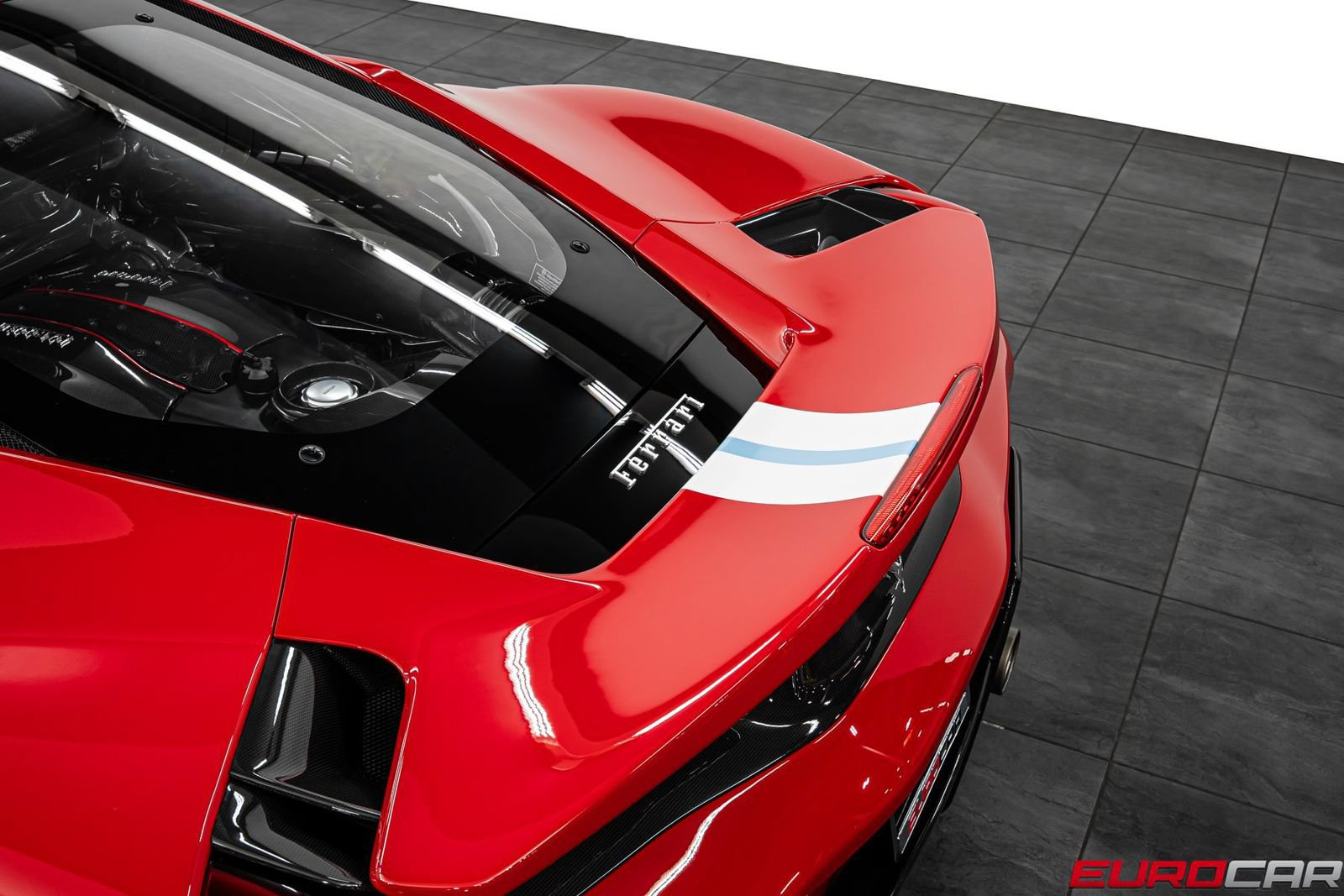 Used 2020 Ferrari 488 Pista Coupe RWD image 24