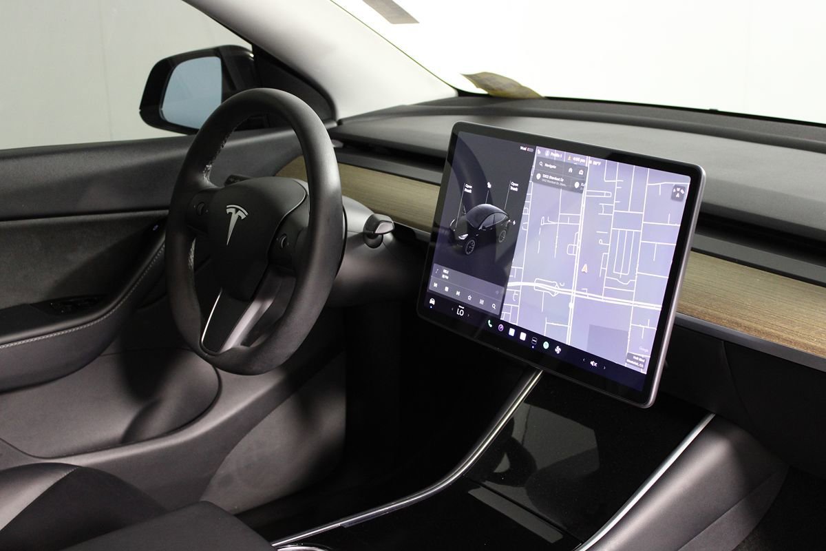 Used 2021 Tesla Model Y Long Range AWD/4WD image 15