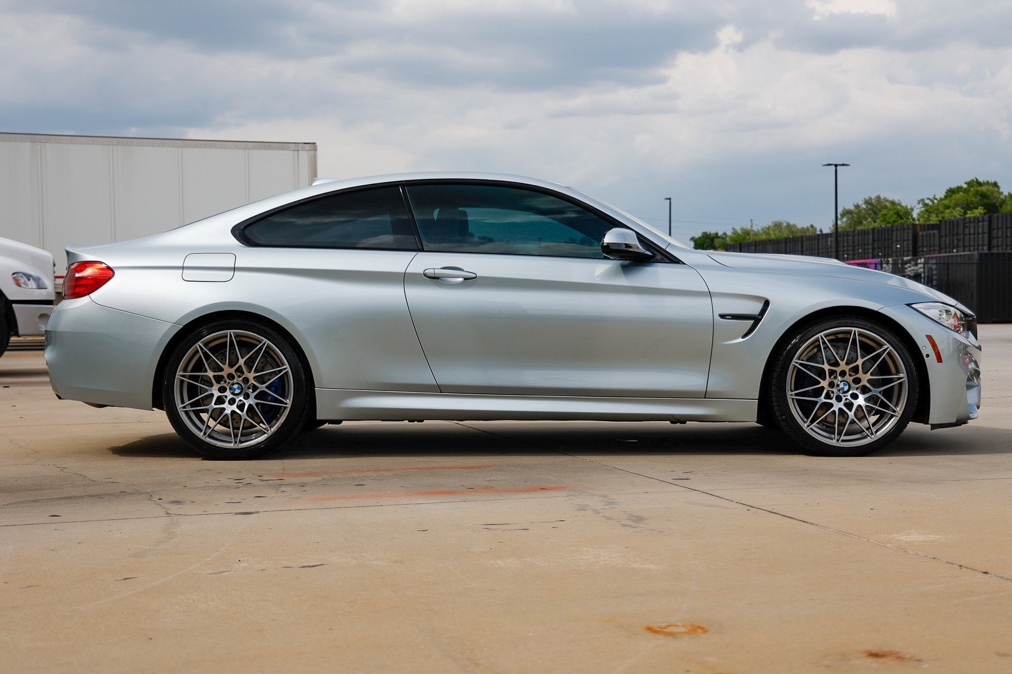 Used 2017 BMW M4 Coupe RWD image 17