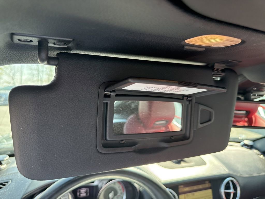 Used 2013 Mercedes-Benz SL 550 image 27