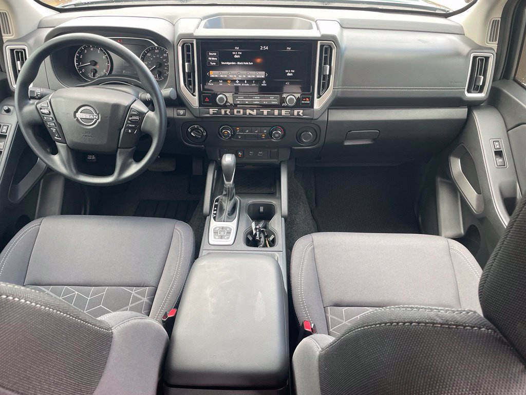 Certified 2026 Nissan Frontier SV w/ Tow Package AWD/4WD image 15