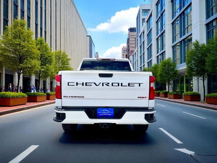 Used 2020 Chevrolet Silverado 1500 RST w/ Texas Edition image 4