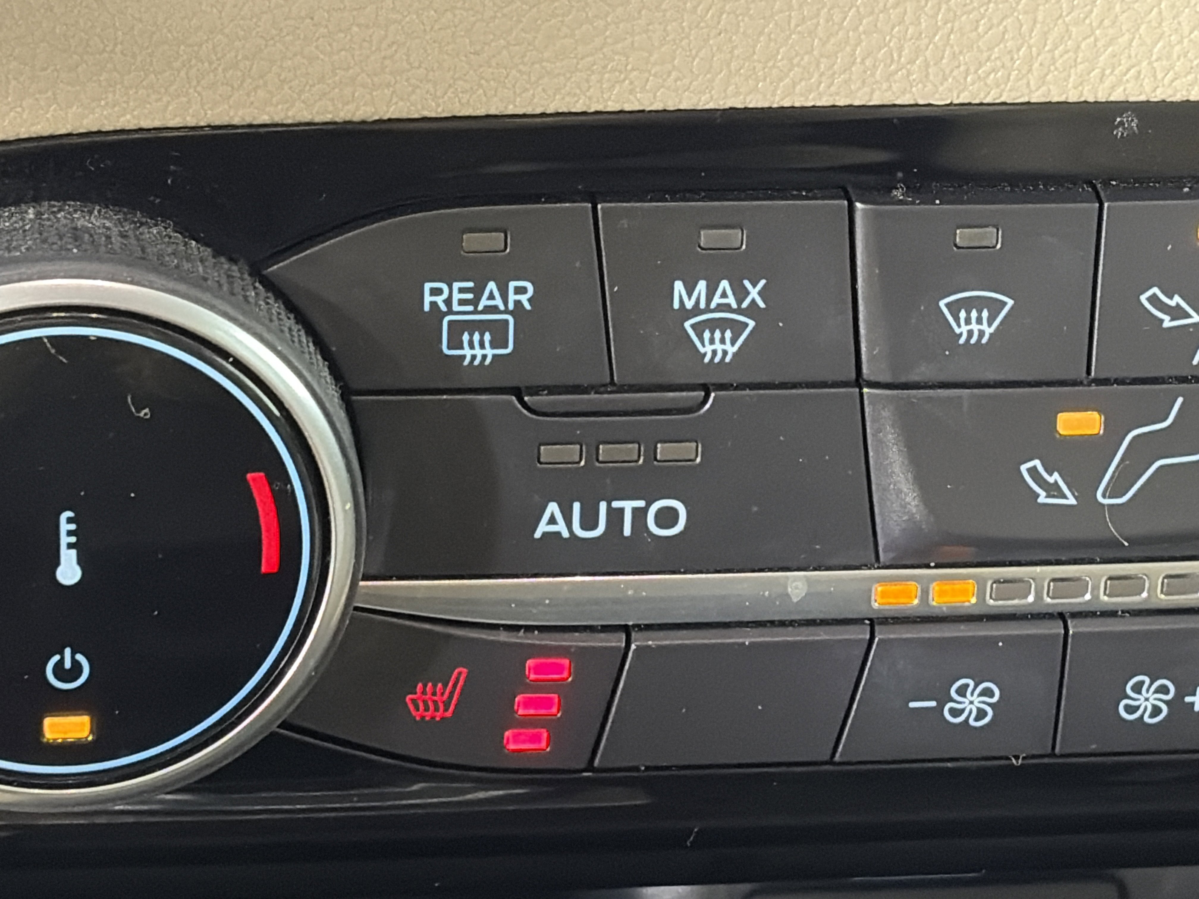 Used 2022 Ford Escape SEL image 25