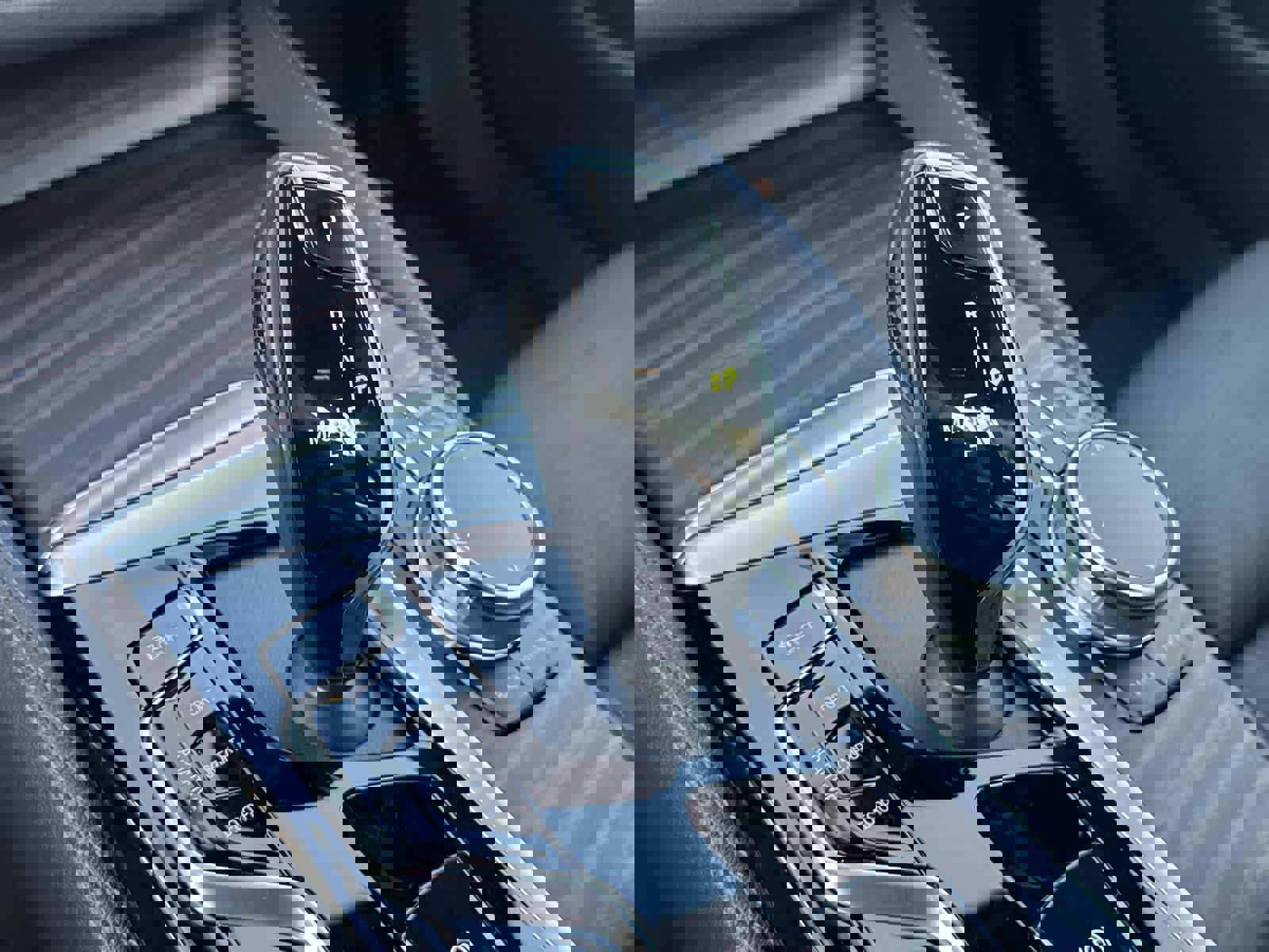 Used 2022 BMW M550i xDrive w/ Dynamic Handling Package image 15