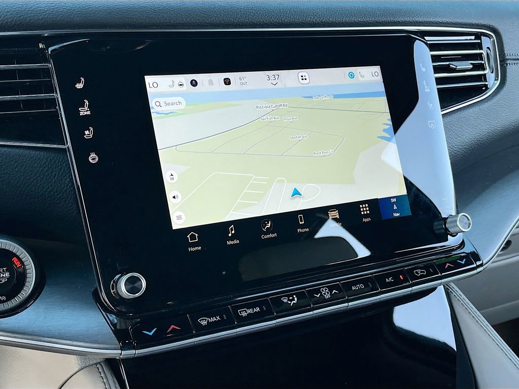 Certified 2025 Jeep Wagoneer L 4WD w/ HD Trailer Tow Package image 13