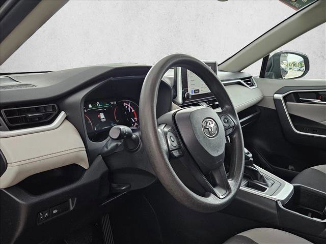 Used 2024 Toyota RAV4 XLE image 9