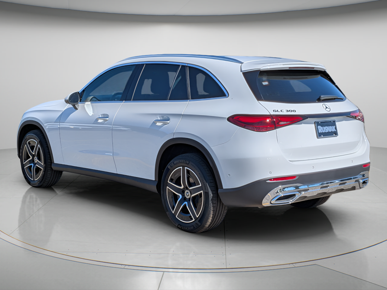 New 2027 Mercedes-Benz GLC 300 image 2