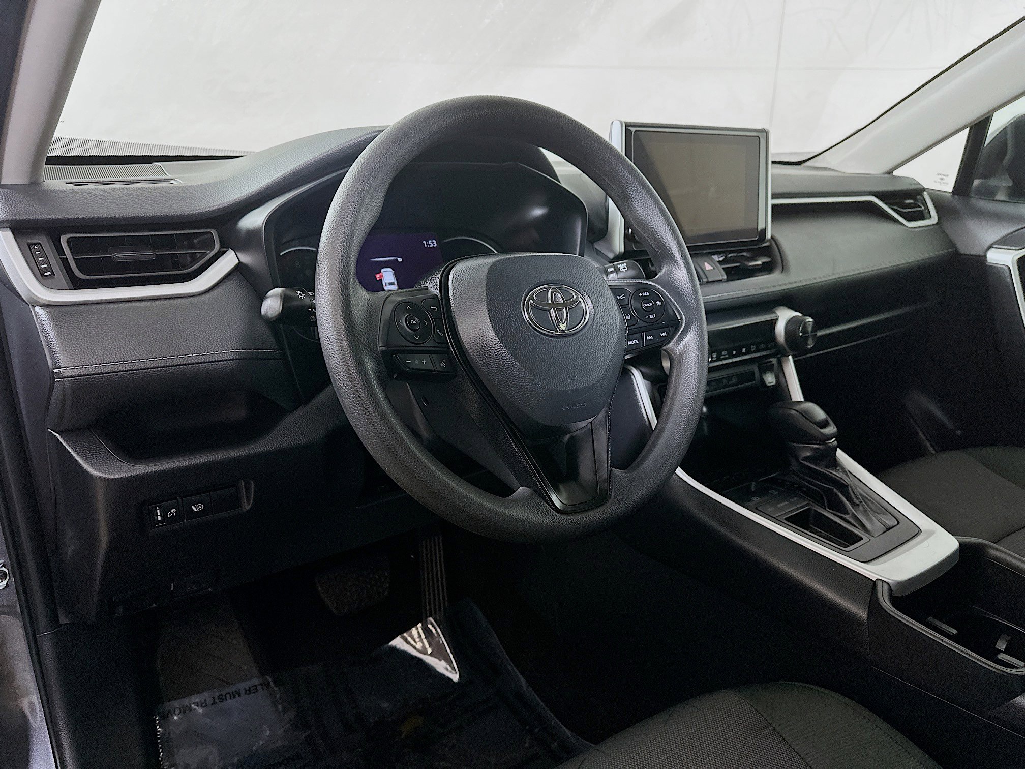Used 2024 Toyota RAV4 XLE image 9