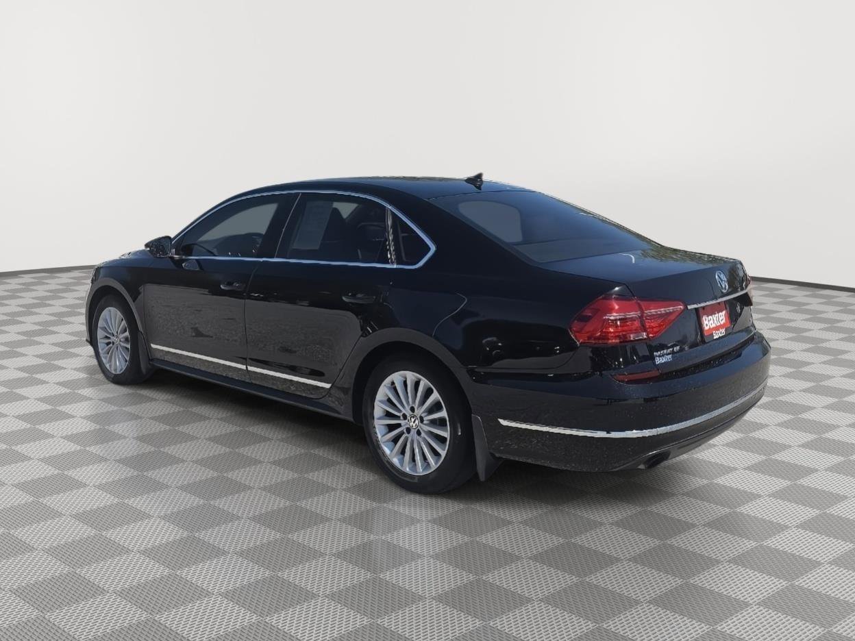 Used 2016 Volkswagen Passat 1.8T SE w/ Lighting Package (P06) FWD image 7