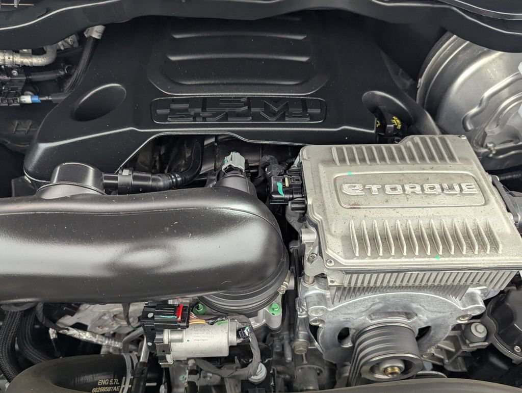 Used 2024 RAM 1500 Big Horn RWD image 9