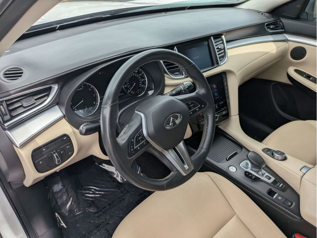 Used 2020 INFINITI QX50 Luxe AWD/4WD image 16