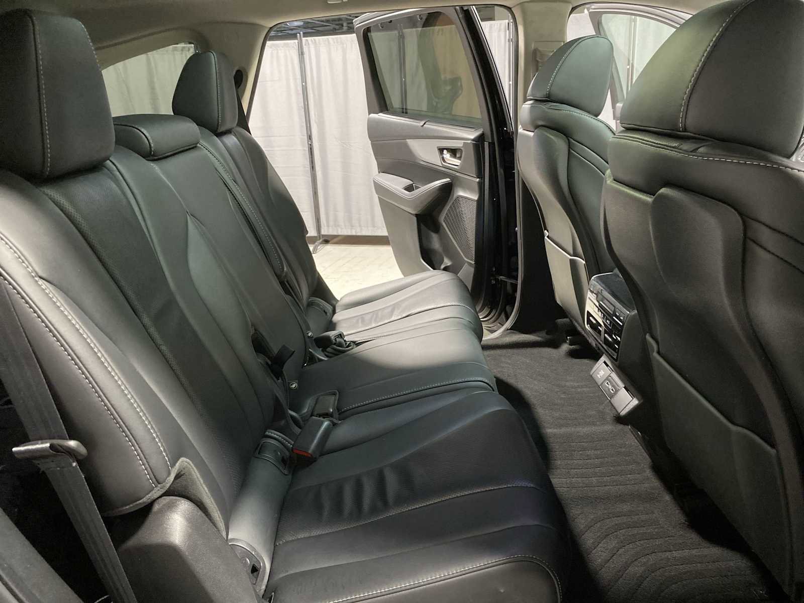 Certified 2024 Acura MDX SH-AWD w/ Technology Package image 13