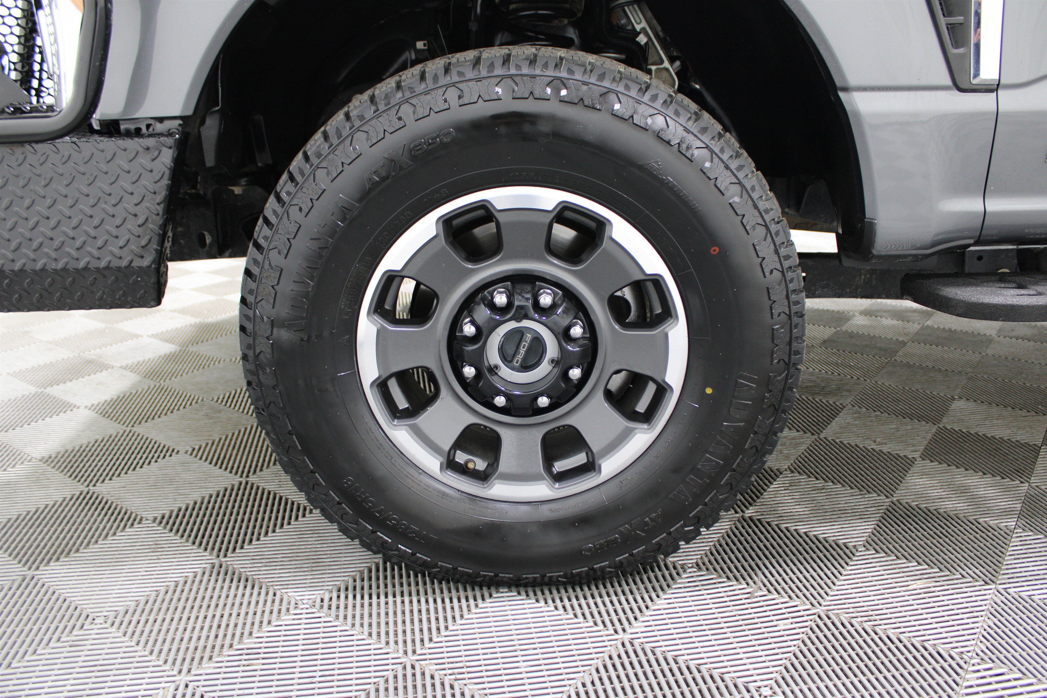 Used 2023 Ford F350 XLT w/ Tremor Off-Road Package image 36