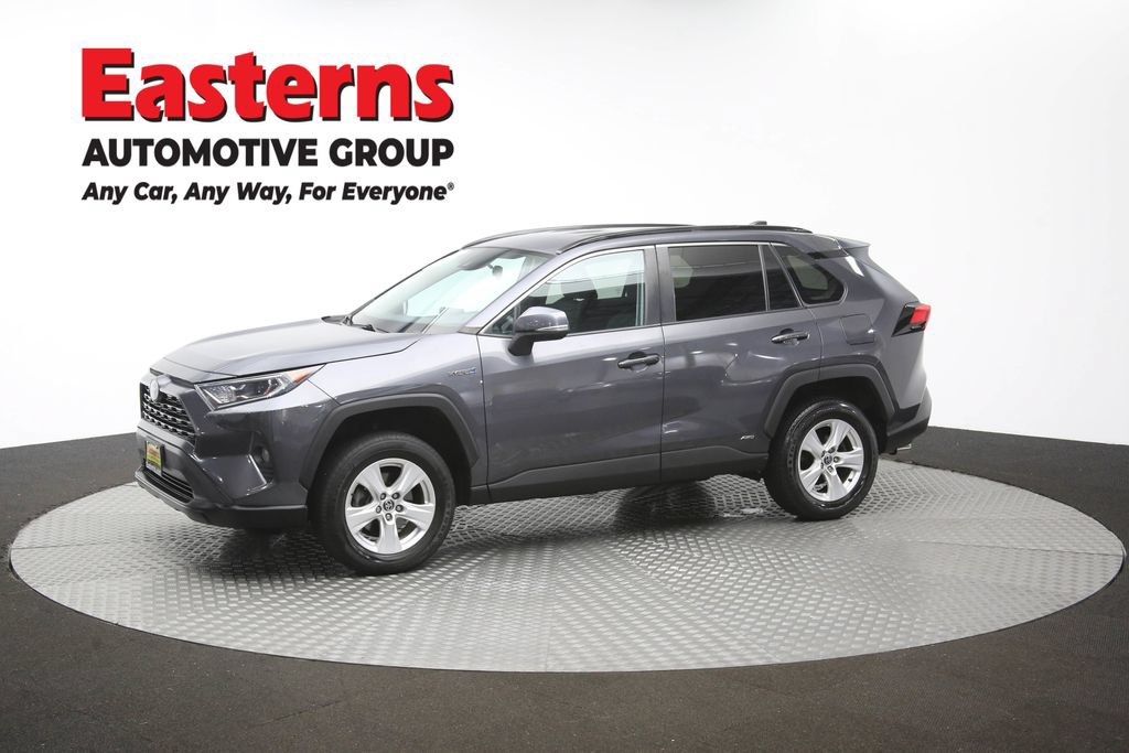 Used 2021 Toyota RAV4 XLE AWD/4WD image 57