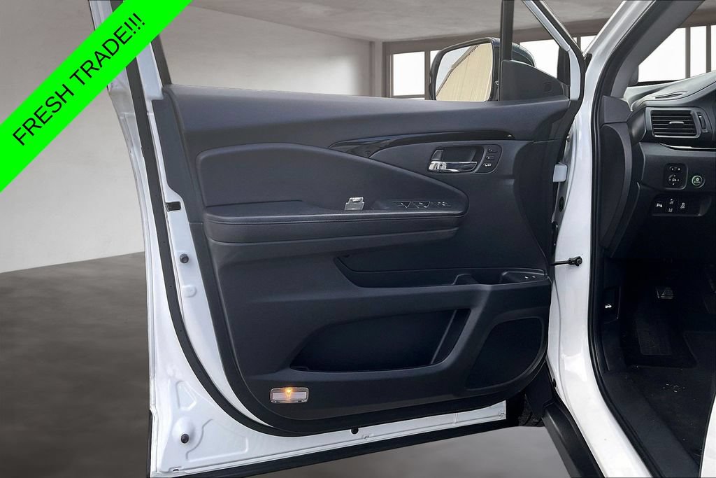 Used 2022 Honda Pilot Touring image 19