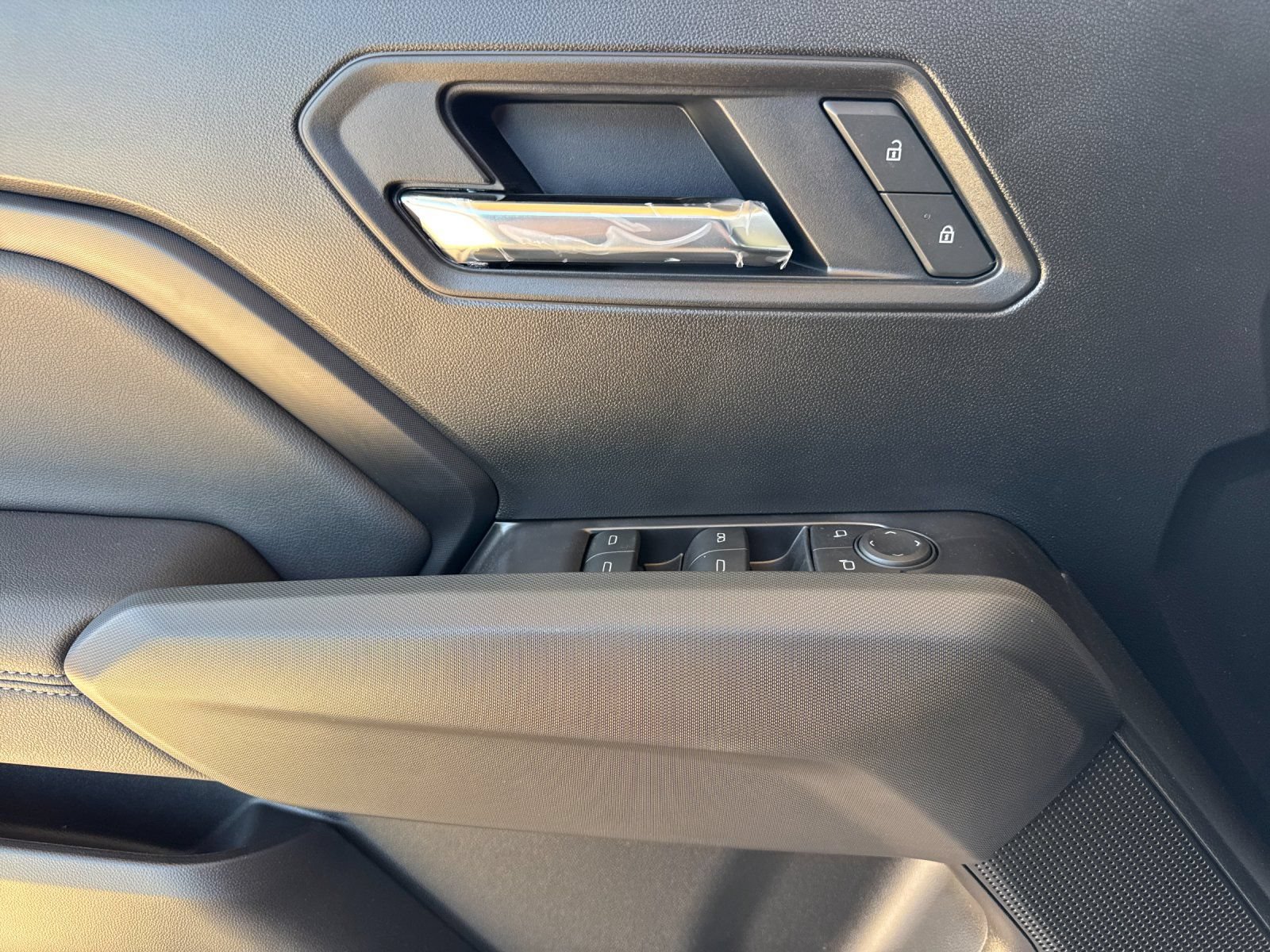 New 2026 GMC Canyon Elevation w/ Technology Package RWD image 11