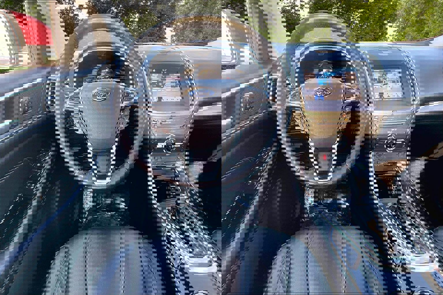 Used 2016 Ford Edge Titanium w/ Equipment Group 302A image 8