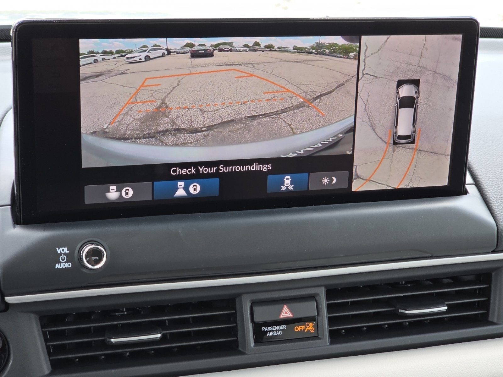 New 2026 Honda Pilot Touring image 13