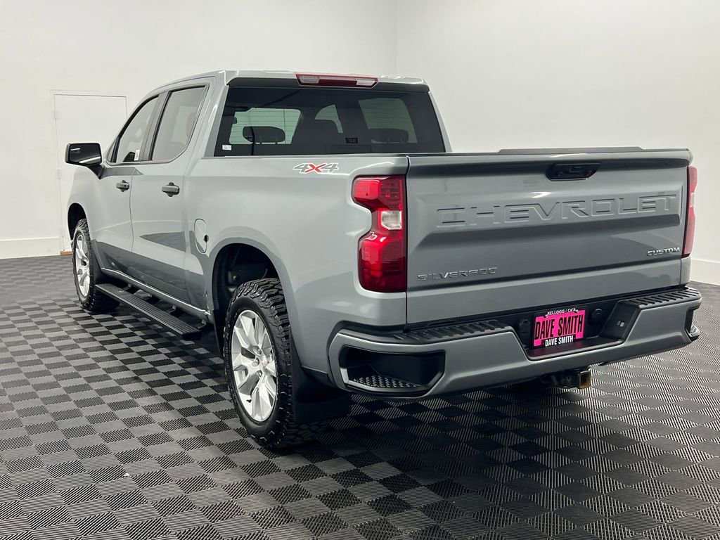 Used 2023 Chevrolet Silverado 1500 Custom AWD/4WD image 3