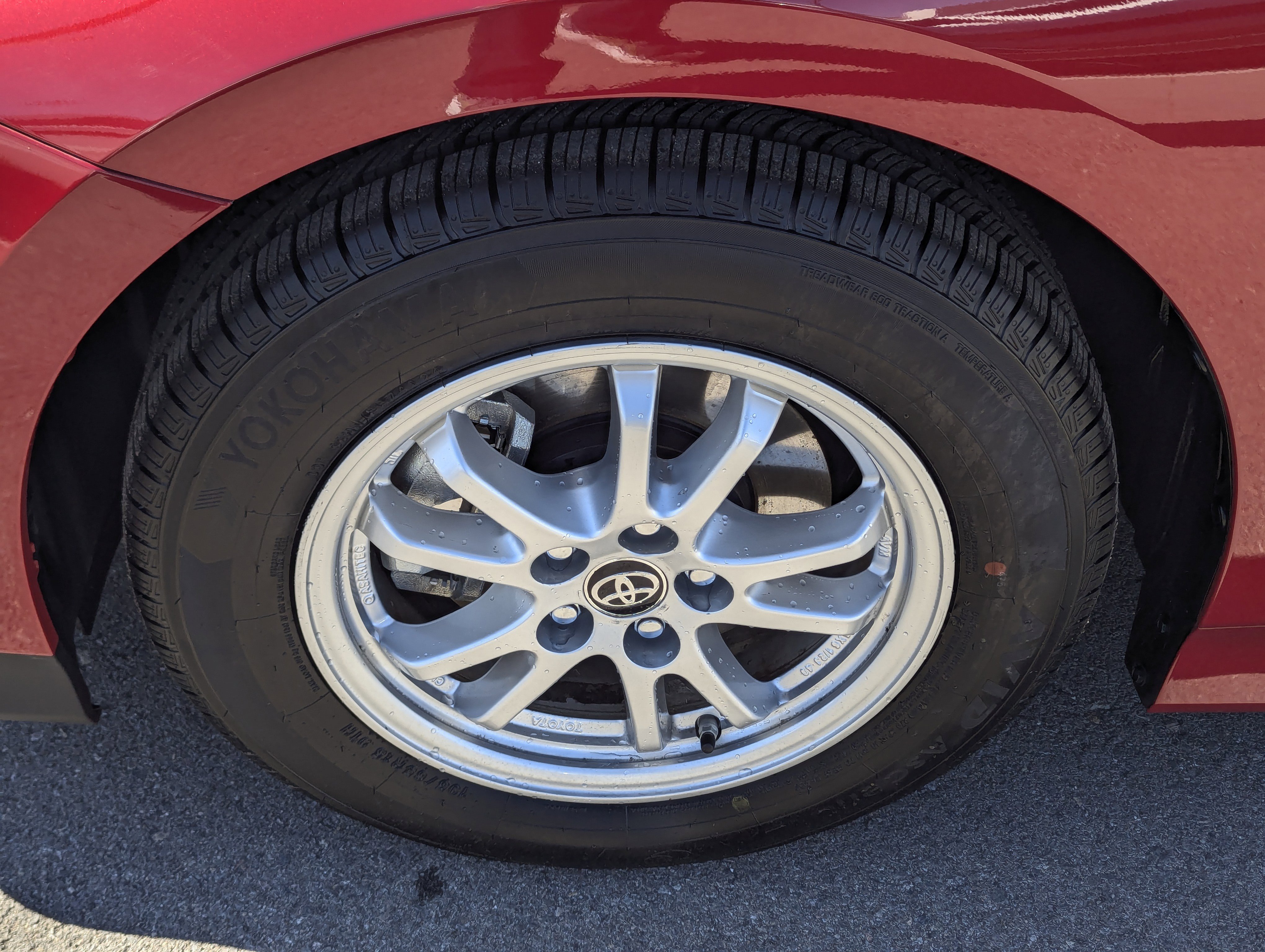 Used 2020 Toyota Prius Prime XLE image 7