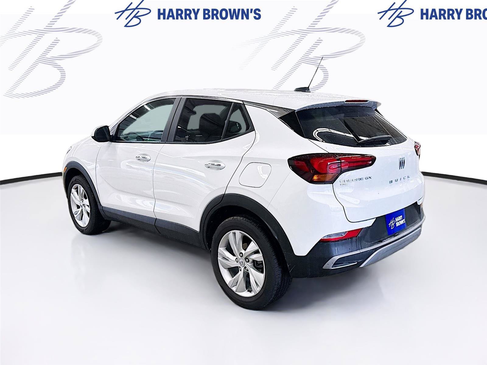 Used 2025 Buick Encore GX Preferred w/ Comfort Package AWD/4WD image 2