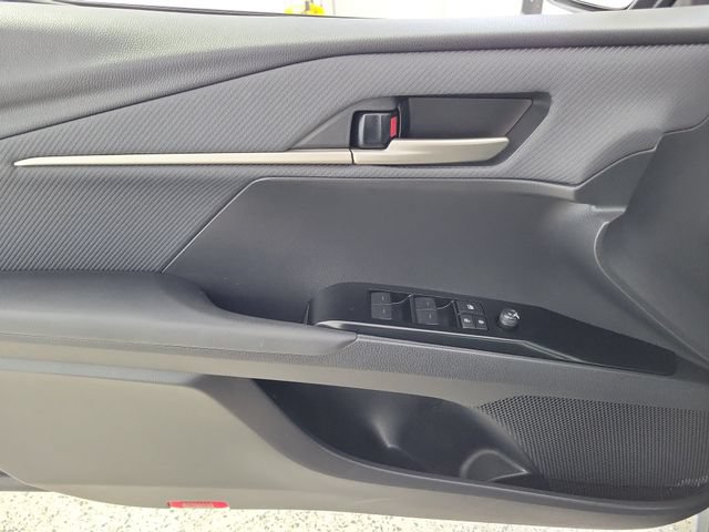 Used 2025 Toyota Camry SE w/ Convenience Package FWD image 21