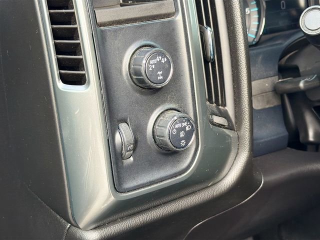 Used 2018 Chevrolet Silverado 1500 LT w/ All Star Edition image 10