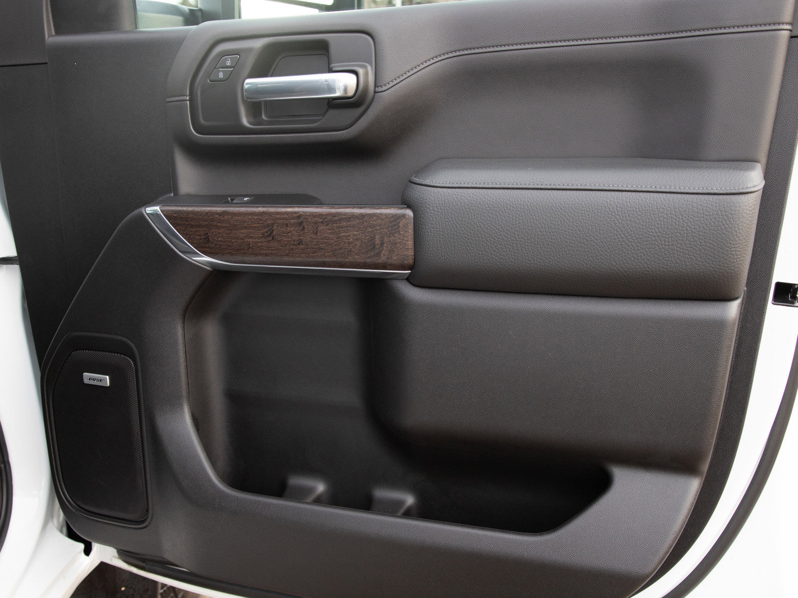 Used 2023 GMC Sierra 3500 Denali image 9