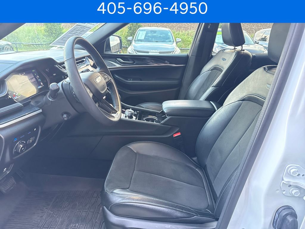 Used 2022 Jeep Grand Cherokee Trailhawk w/ Advanced Protech Group II AWD/4WD image 10