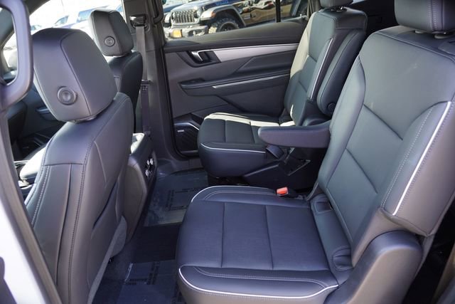 Used 2025 Buick Enclave Preferred image 17