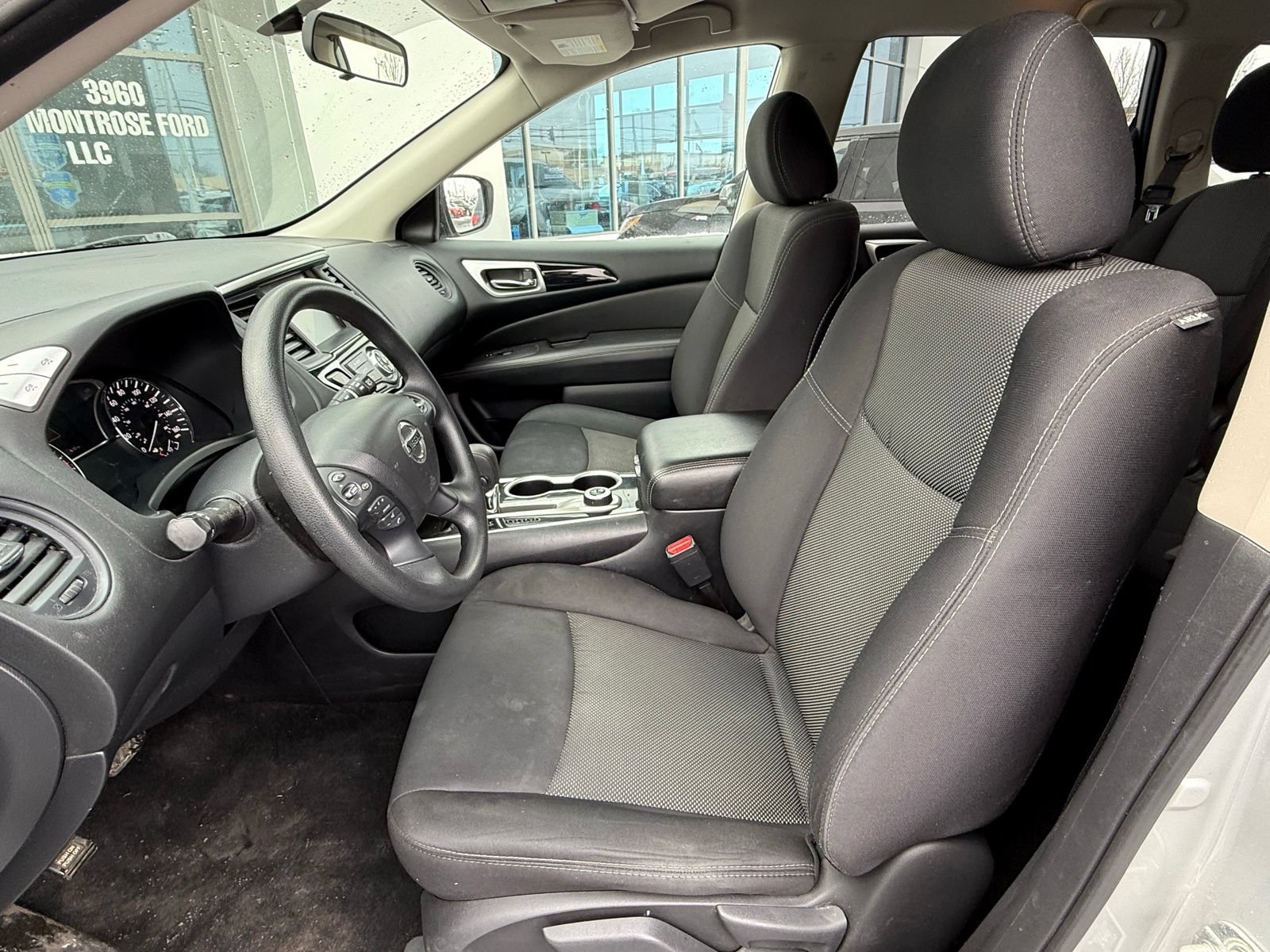 Used 2019 Nissan Pathfinder S AWD/4WD image 12
