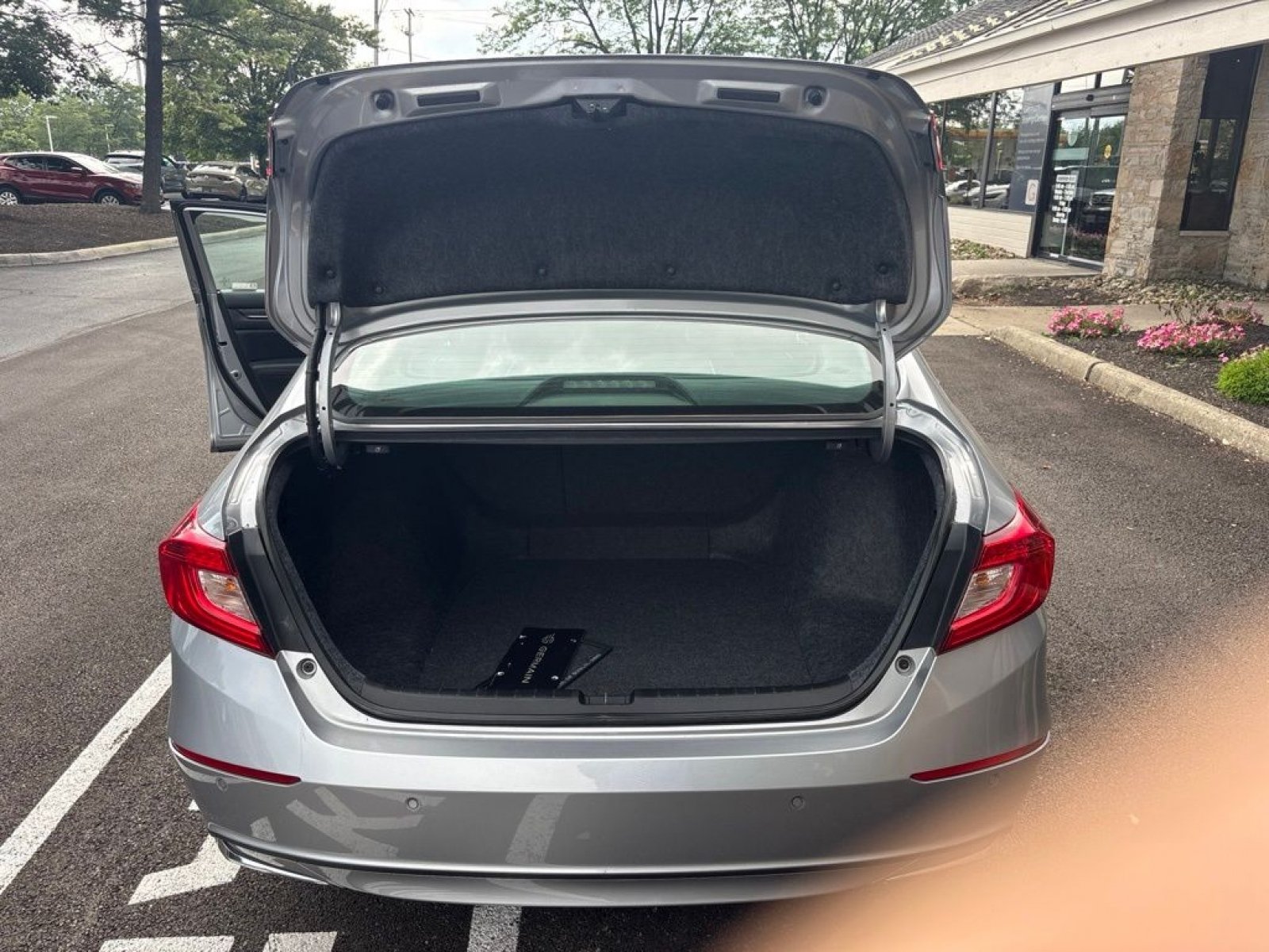 Used 2022 Honda Accord Touring image 13