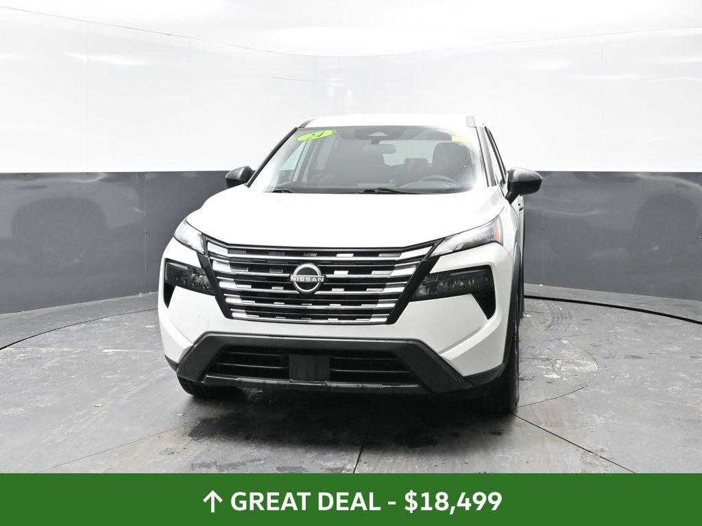 Used 2024 Nissan Rogue S image 8