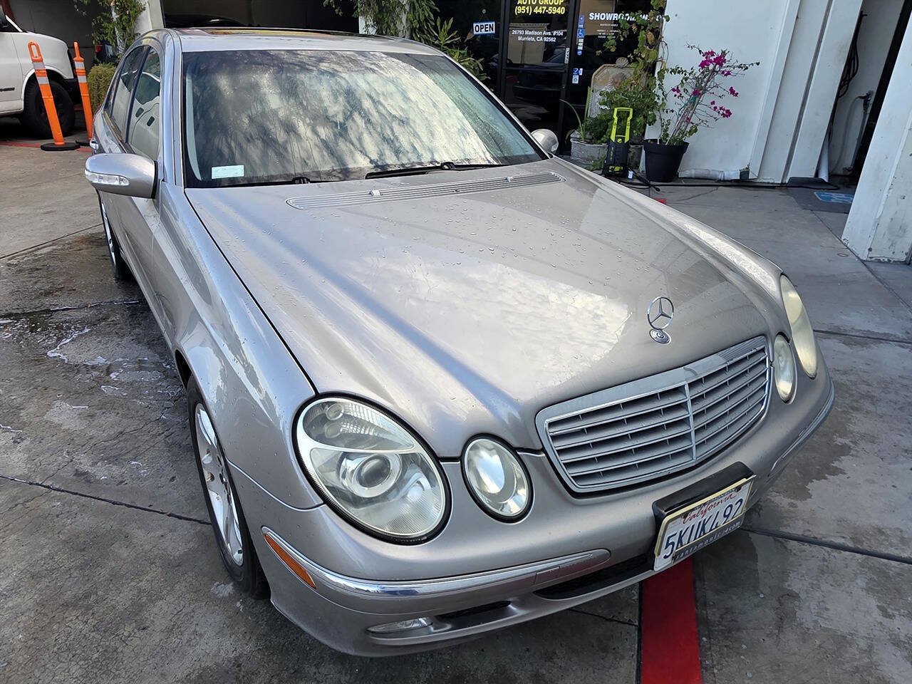 Used 2005 Mercedes-Benz E 320 Sedan image 8