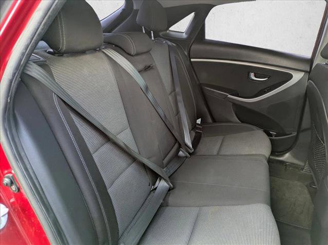 Used 2017 Hyundai Elantra GT FWD image 17