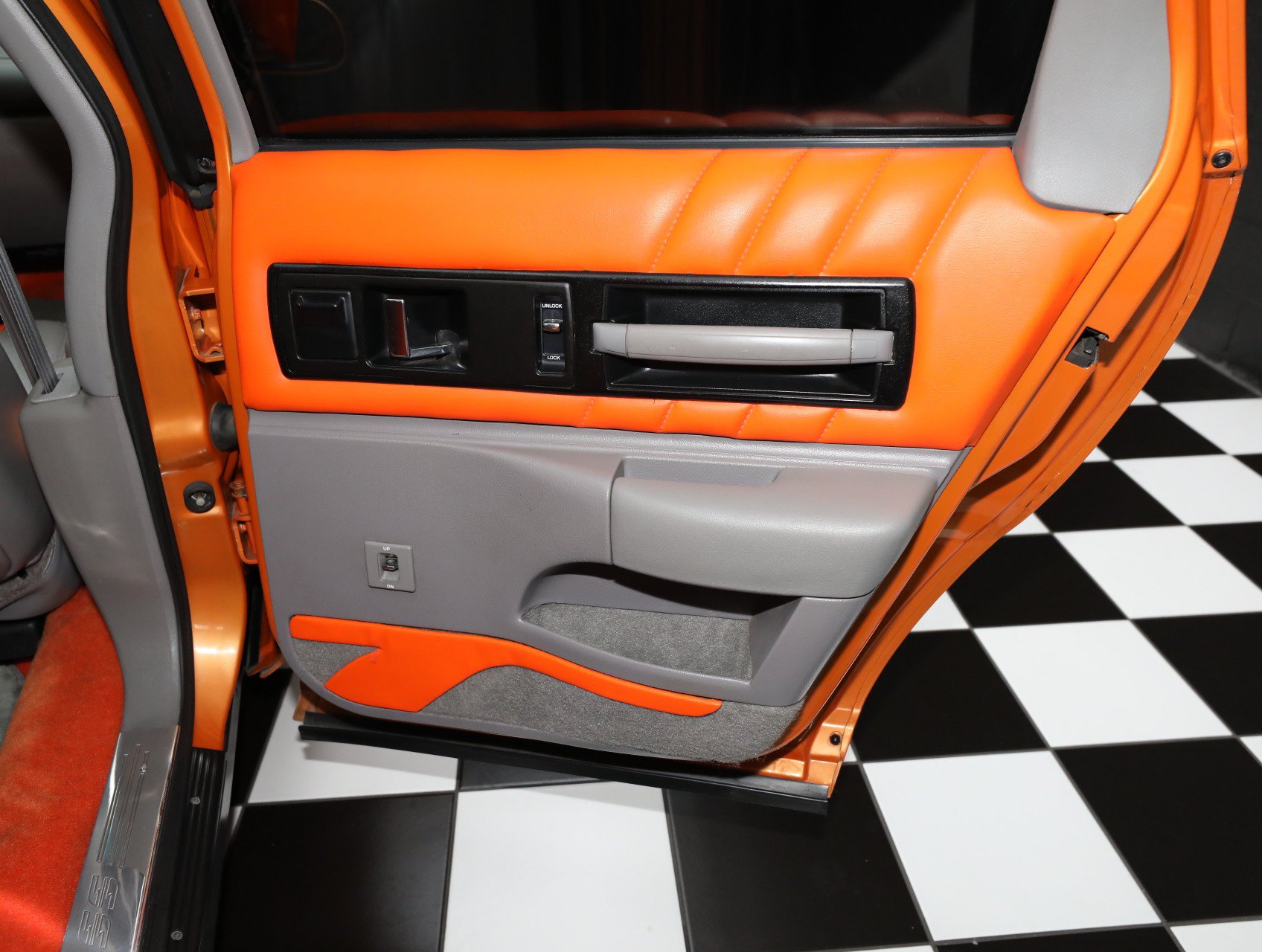 Used 1995 Chevrolet Impala SS RWD image 41