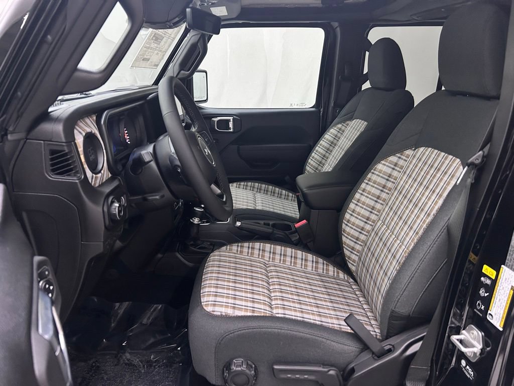 New 2026 Jeep Gladiator Sport AWD/4WD image 12