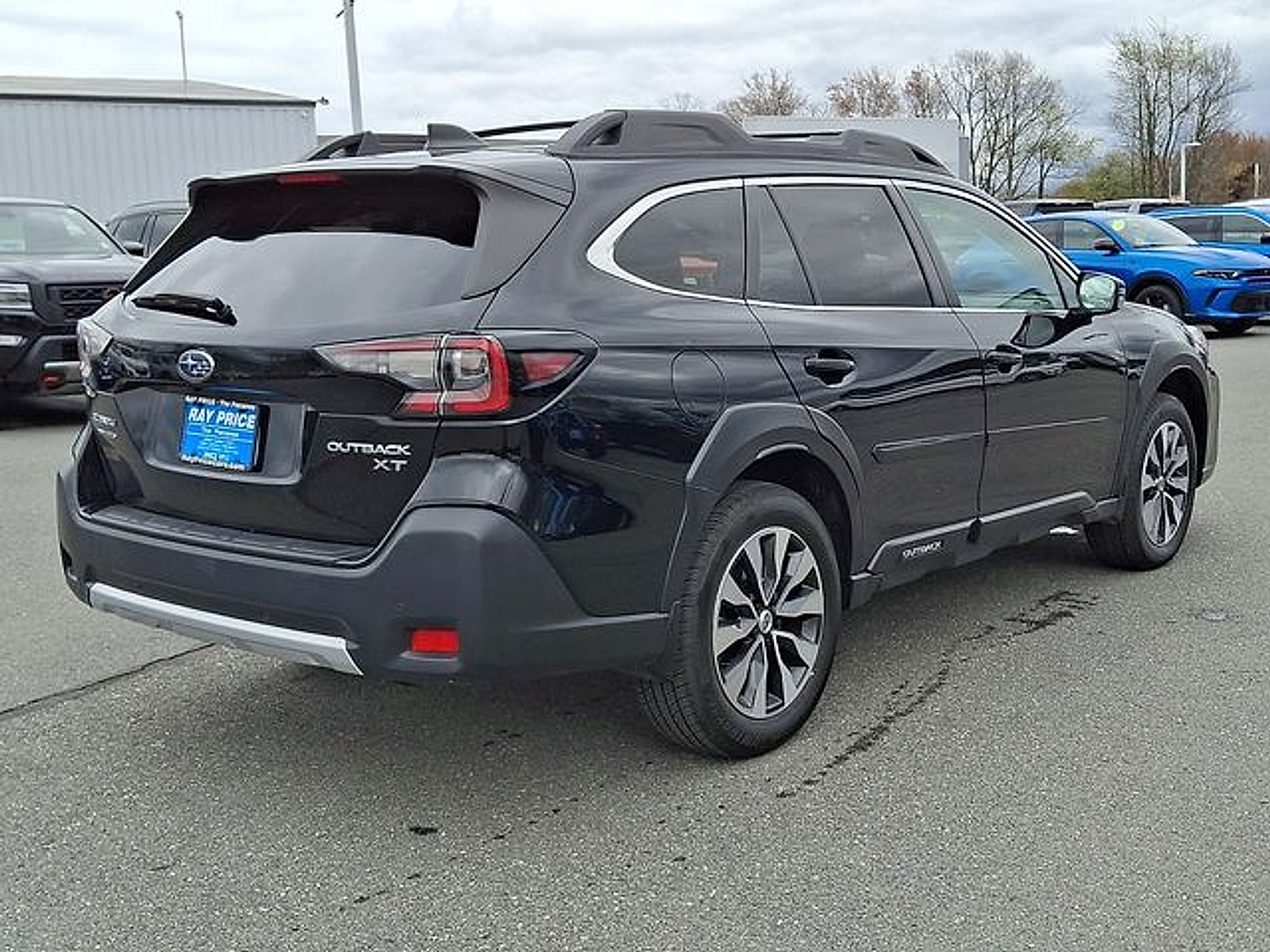 Used 2023 Subaru Outback Limited XT AWD/4WD image 6