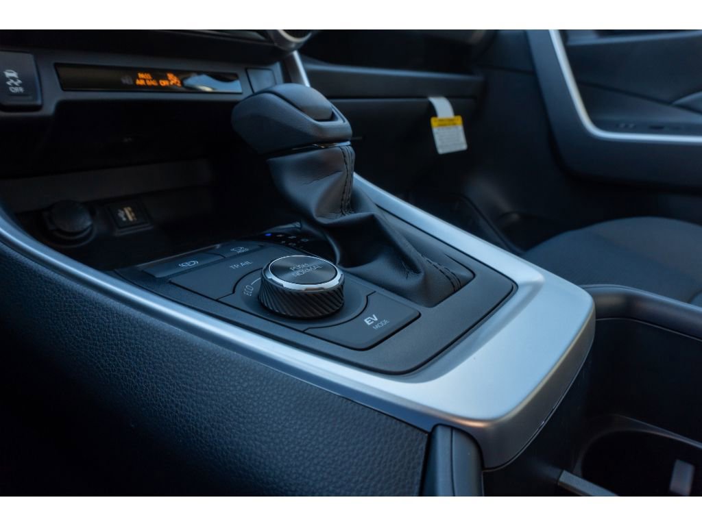 New 2025 Toyota RAV4 LE image 23
