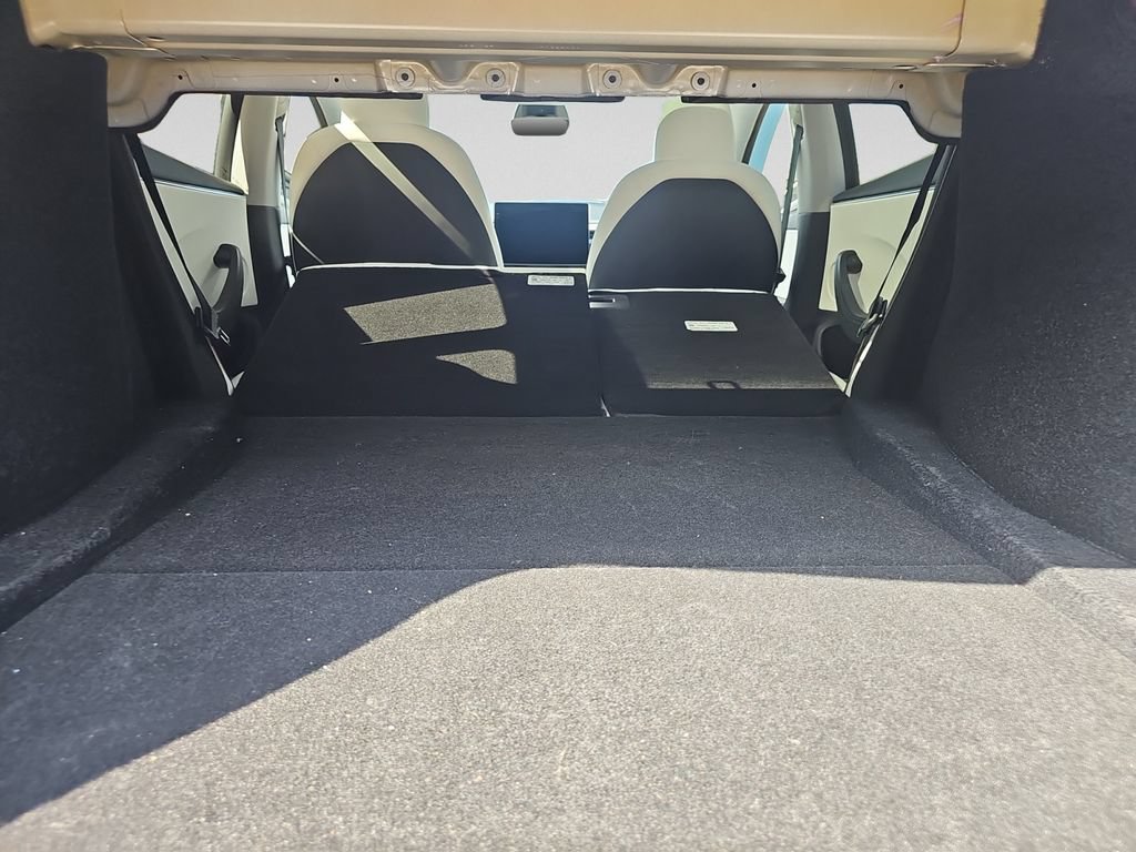 Used 2025 Tesla Model 3 Long Range RWD image 31