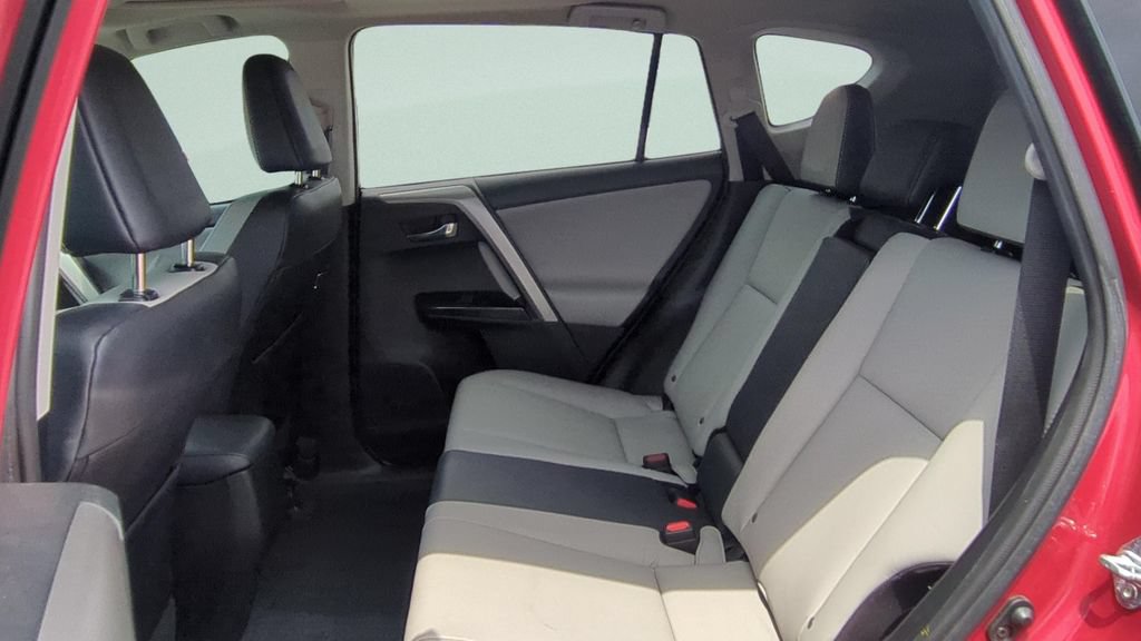 Used 2017 Toyota RAV4 Limited FWD image 10