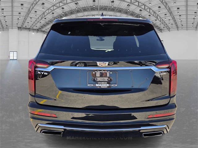 Used 2023 Cadillac XT6 Premium Luxury image 6